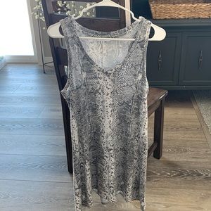 Evereve | Z Supply Snake Print Sweater Dress Size Medium